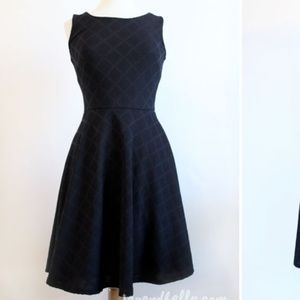 Le Lis Kano Textured knit dress